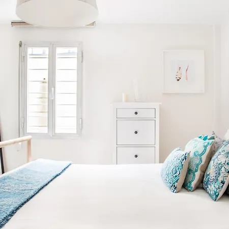 Lejlighed Cozy With Splashes Of Color L'Hospitalet de Llobregat
